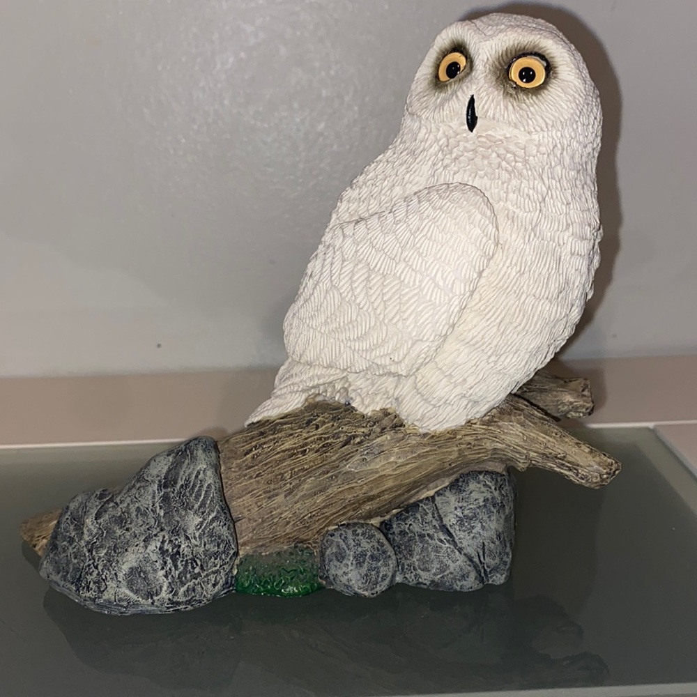 Vintage 1990’s Snowy Owl Figurine White w/Yellow Eyes-Living Stone-1992
